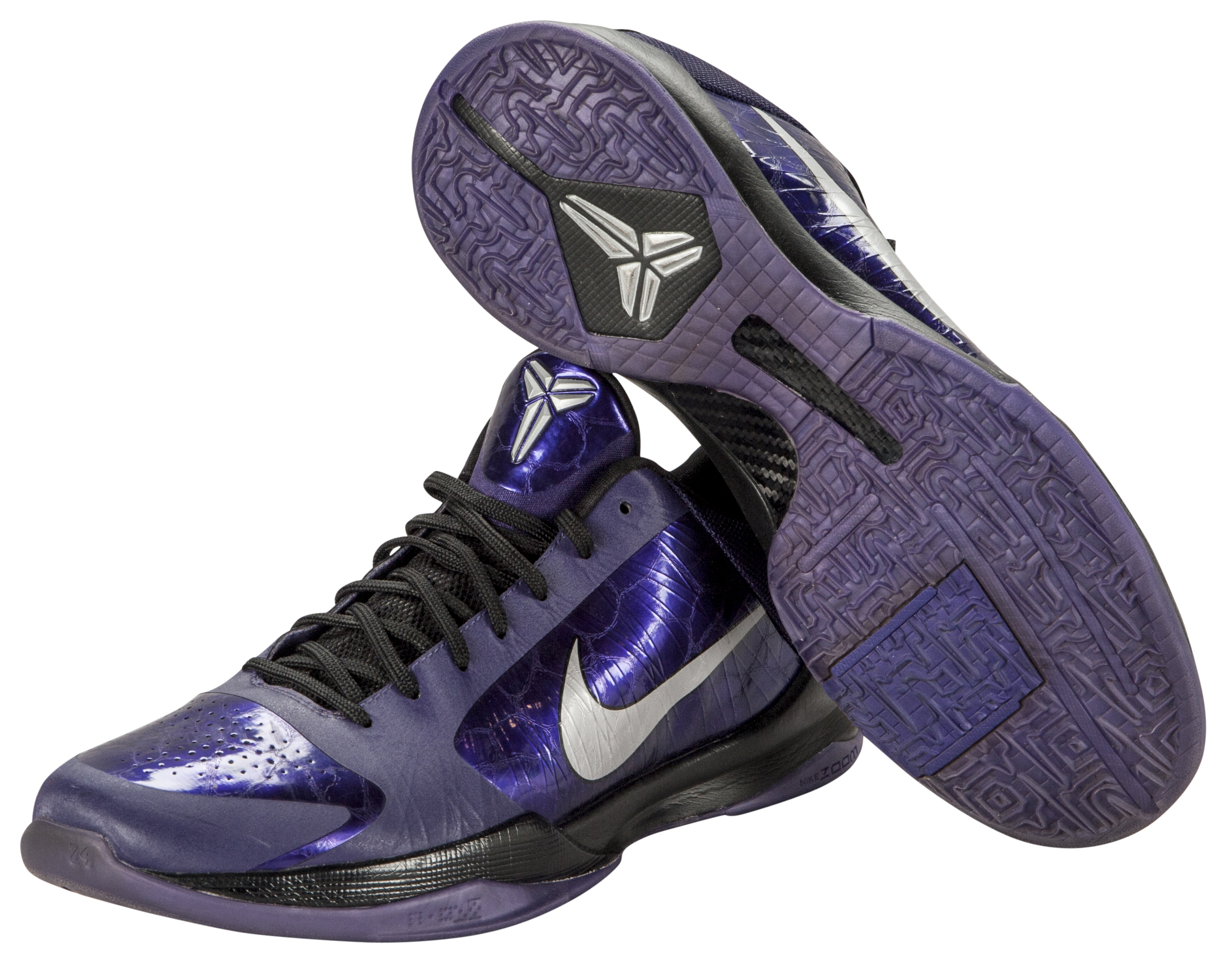 Lot Detail - 2010 Kobe Bryant Game Used Nike Sneakers Worn on 12/1/10 Vs Houston ...