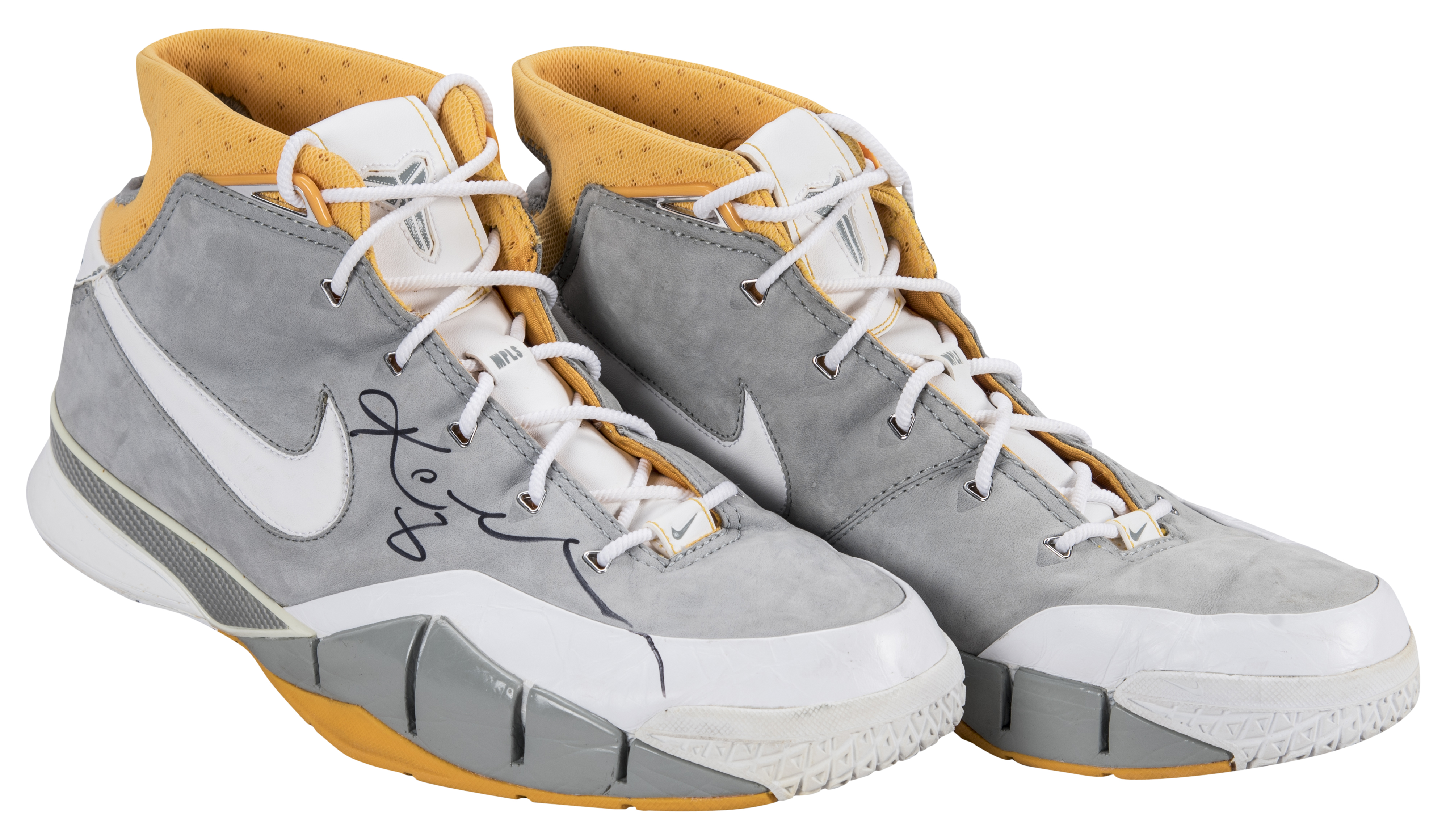 Lot Detail - 2005 Kobe Bryant Game Used & Signed LA Lakers Nike Sneakers (Player LOA & JSA)