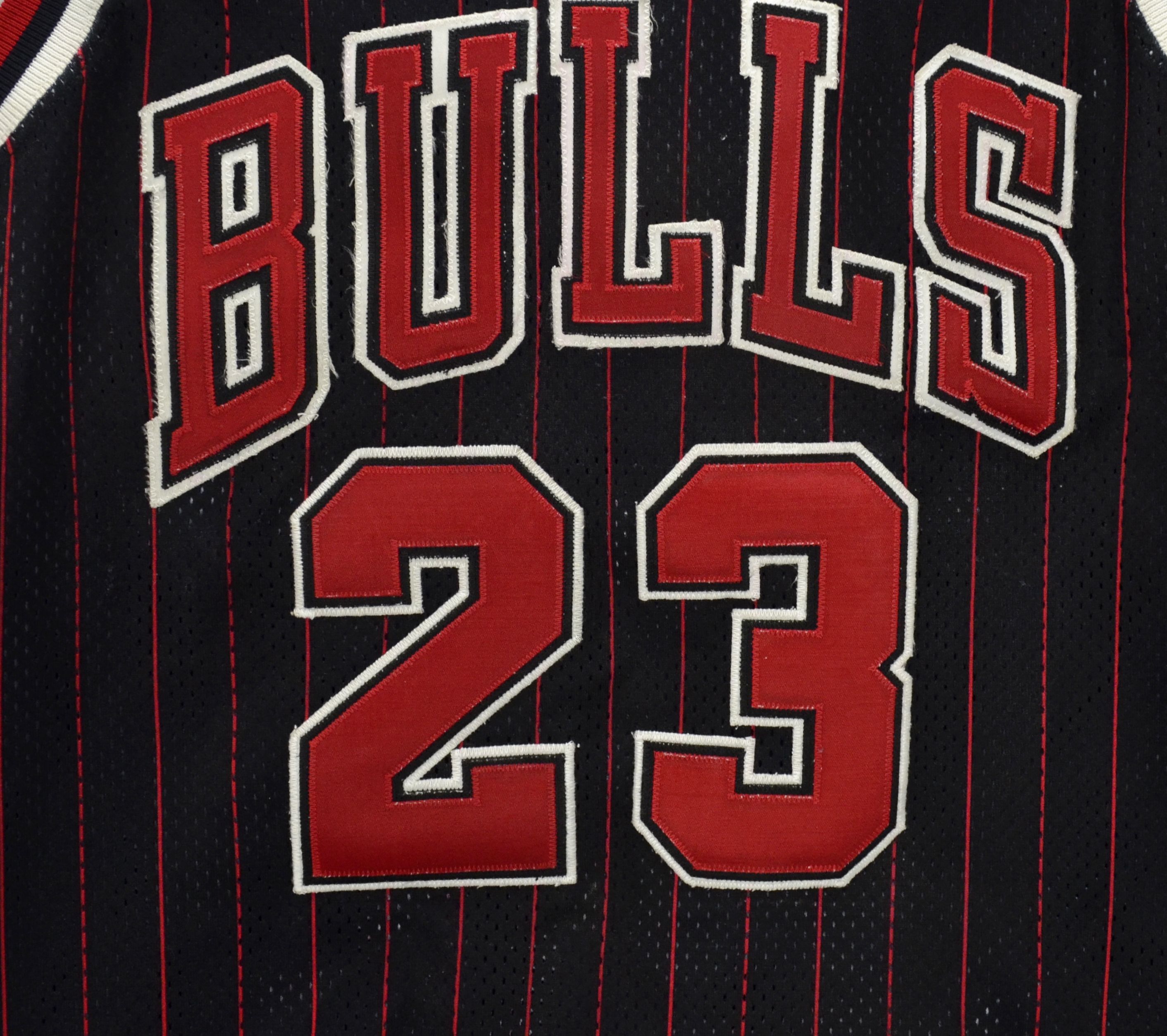 Lot Detail - 1995-1996 Michael Jordan Game Used and Signed Black Alternate Bulls ...