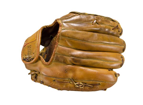 Heritage Auctions Sports on X: #WhatsOnYourDesk 1956 Sandy Koufax game  worn Brooklyn Dodgers jersey - the only known Koufax gamer worn in Ebbetts  Field #jobperk  / X