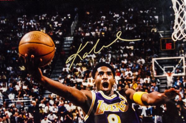 Kobe Bryant Hand Signed Autographed 16x20 #8 Vintage La