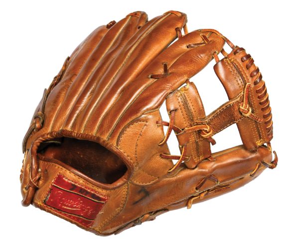 Lot Detail - 1965-66 Mickey Mantle Game Used Fielder's Glove With a  Rawlings LOA!: Last Known Glove Used as Center Fielder (Rawlings and  PSA/DNA LOAs)