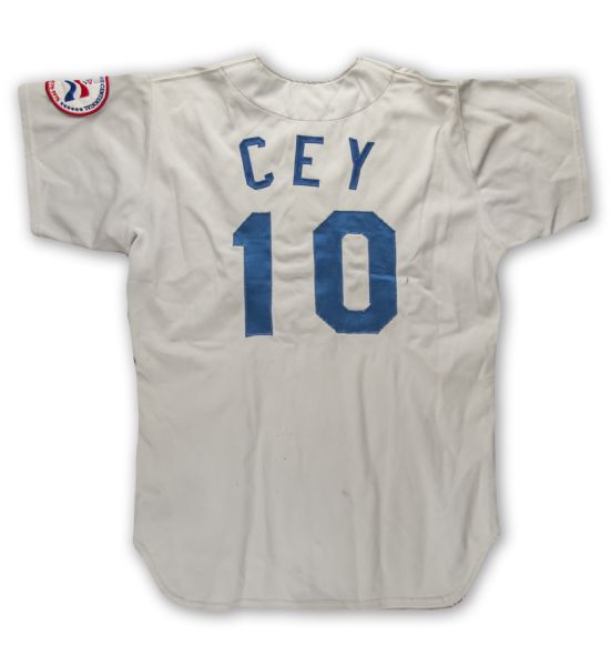 Lot Detail - 1976 Ron Cey Los Angeles Dodgers Game Worn Road