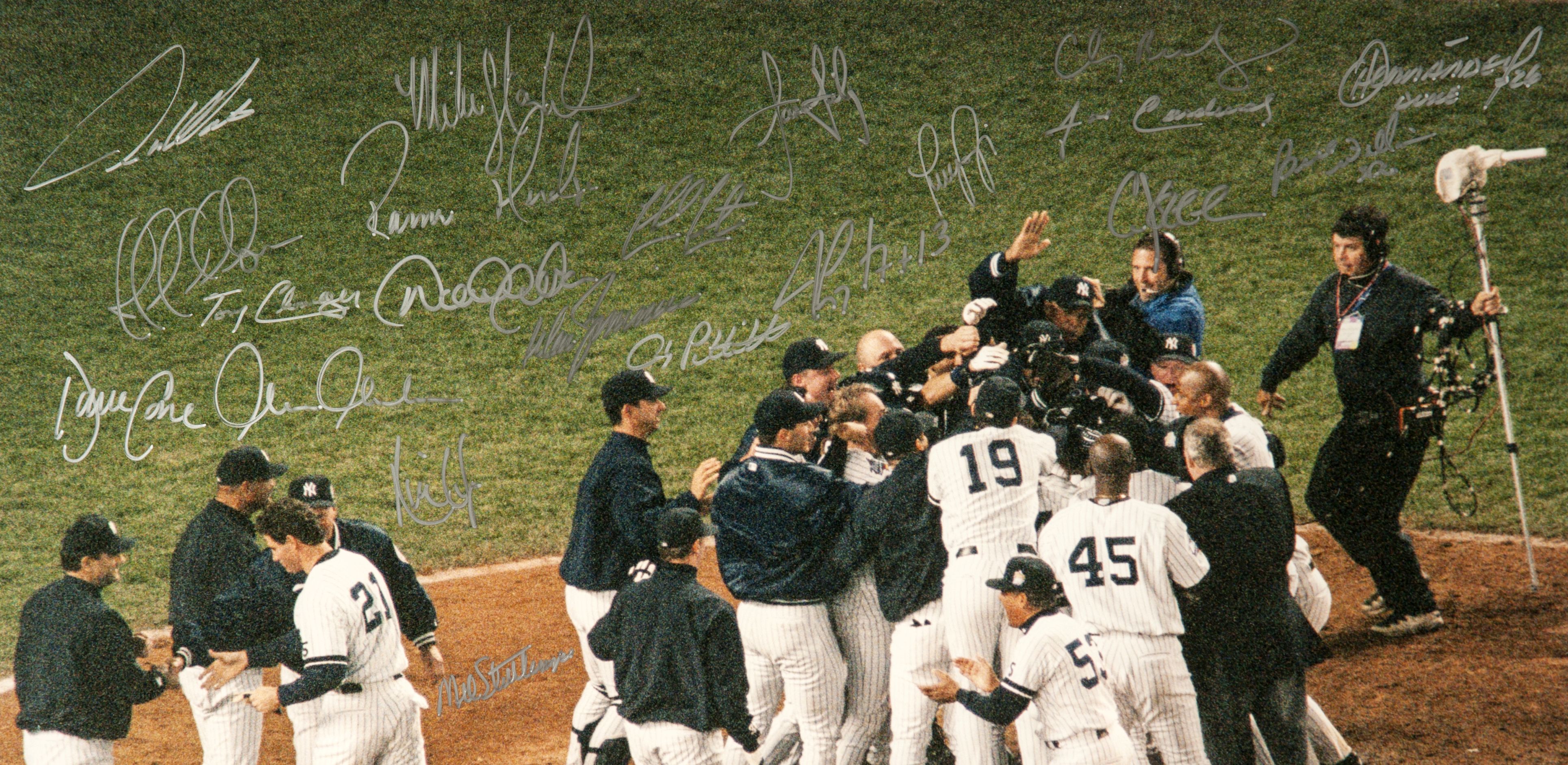 Lot Detail - 1999 New York Yankees Team Signed and Framed 16x20 World Series Photo (30 ...3859 x 1884