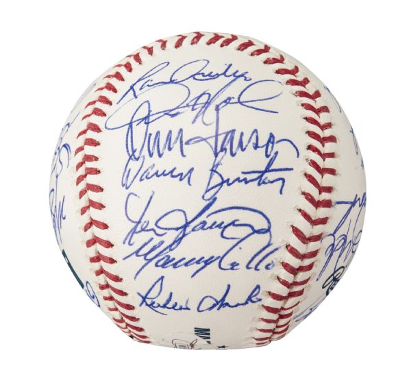 1980 Philadelphia Phillies Team Signed Jersey. The World, Lot #12182