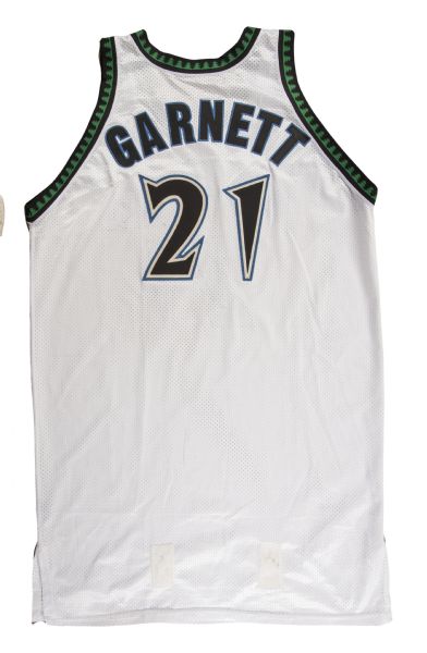 1996-97 Kevin Garnett Signed Game Worn Minnesota Timberwolves