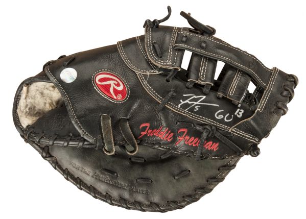 Lot Detail - 2013 Freddie Freeman Game Used and Signed Rawlings Fielders  Glove (PSA/DNA)