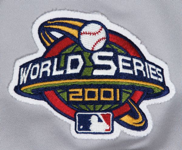 Derek Jeter Signed Yankees Jersey with 2001 World Series Patch (Steiner &  MLB Hologram)