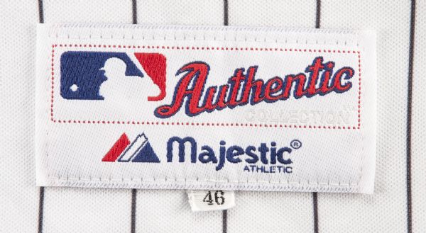 Mark Buehrle player worn jersey patch baseball card (Chicago