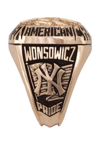 Lot Detail - 2001 NEW YORK YANKEES AMERICAN LEAGUE CHAMPIONSHIP RING  PRESENTED TO CHARLIE WONSOWICZ (YANKEE BULLPEN CATCHER)