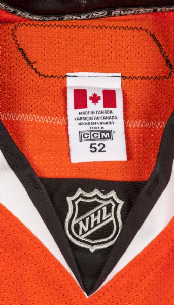 NHL Philadelphia Flyers Daniel Briere #48 Winter Classic Jersey, Orange,  Medium : : Sports, Fitness & Outdoors