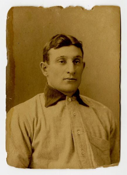 1902 Honus Wagner Original Carl Horner Portrait Photograph – Same Image Used in T206 Wagner Card 