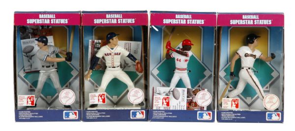 Sold at Auction: 1988 - MLB / Superstar Statues - Wade Boggs #26 - Boston  Red Sox Statue