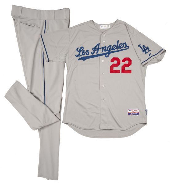Lot Detail - Clayton Kershaw 2014 Los Angeles Dodgers Game Used Full  Uniform -Jersey and Pants (MLB Authenticated)