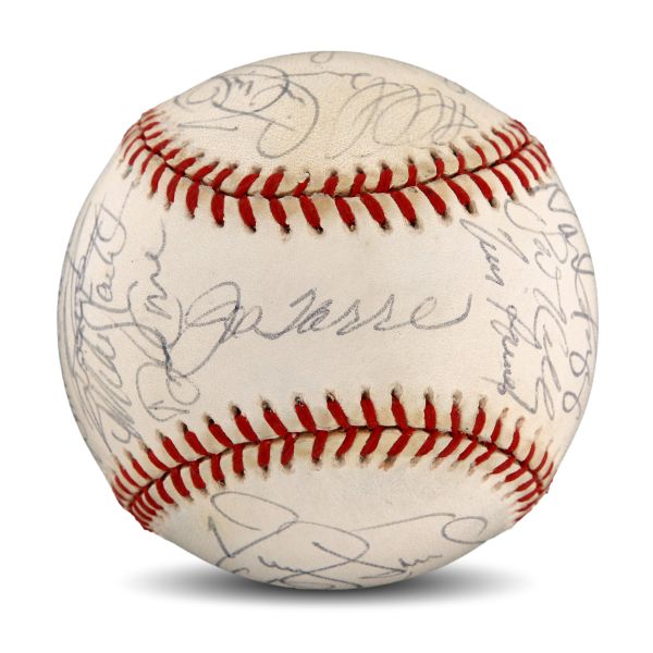 Bernie Williams New York Yankees Autographed Baseball Baseballs