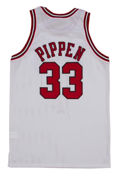 Lot Detail - 1996-97 Scottie Pippen Chicago Bulls Game-Used