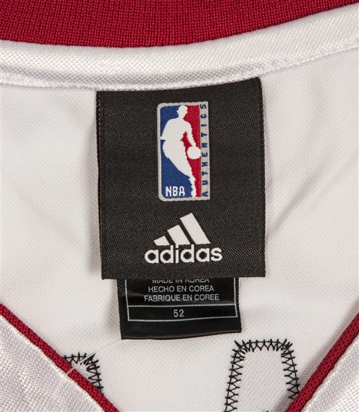 Dwyane Wade Signed Jersey (Hollywood Collectibles COA)