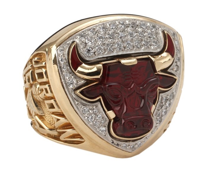 Lot Detail - 1990-91 Chicago Bulls NBA Championship Salesman's Sample Ring  - Michael Jordan