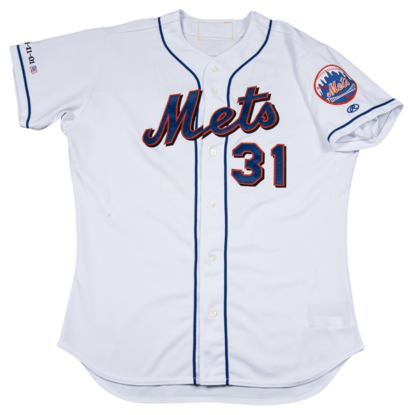 Mike Piazza's post-9/11 Mets jersey is suddenly a very hot issue