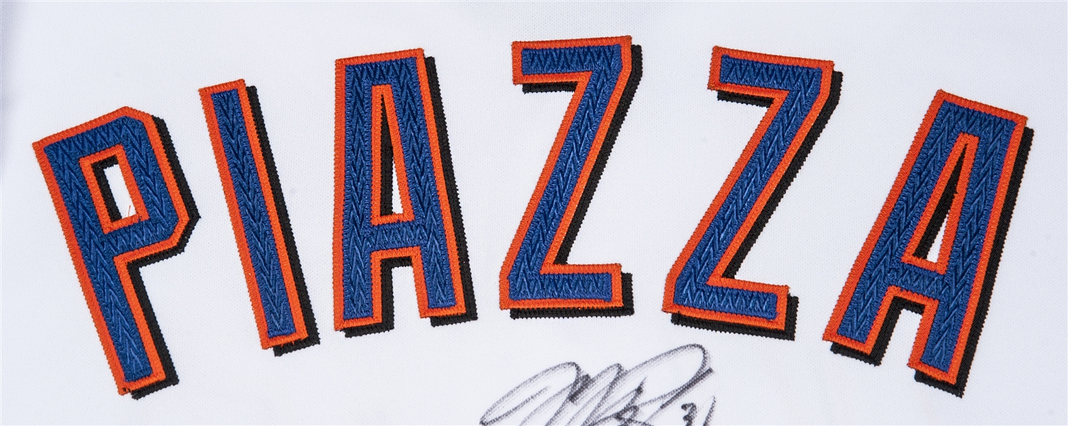 Mets have discussed Mike Piazza's 9/11 jersey with auction house