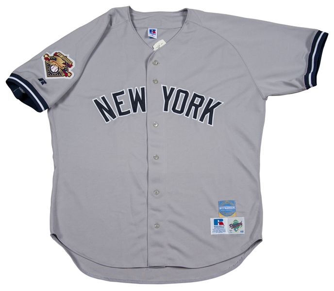 Derek Jeter Signed Yankees Jersey with 2001 World Series Patch
