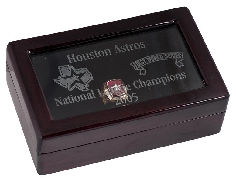 Lot Detail - 2005 Houston Astros National League Champions Ring