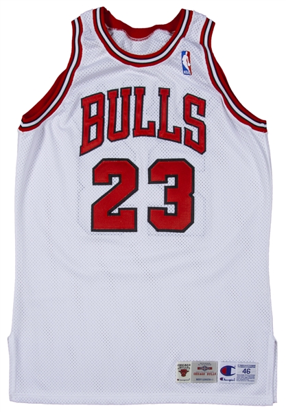 Michael Jordan 72-10 Signed 1995-96 Pro Cut Chicago Bulls Jersey PSA —  Showpieces Sports