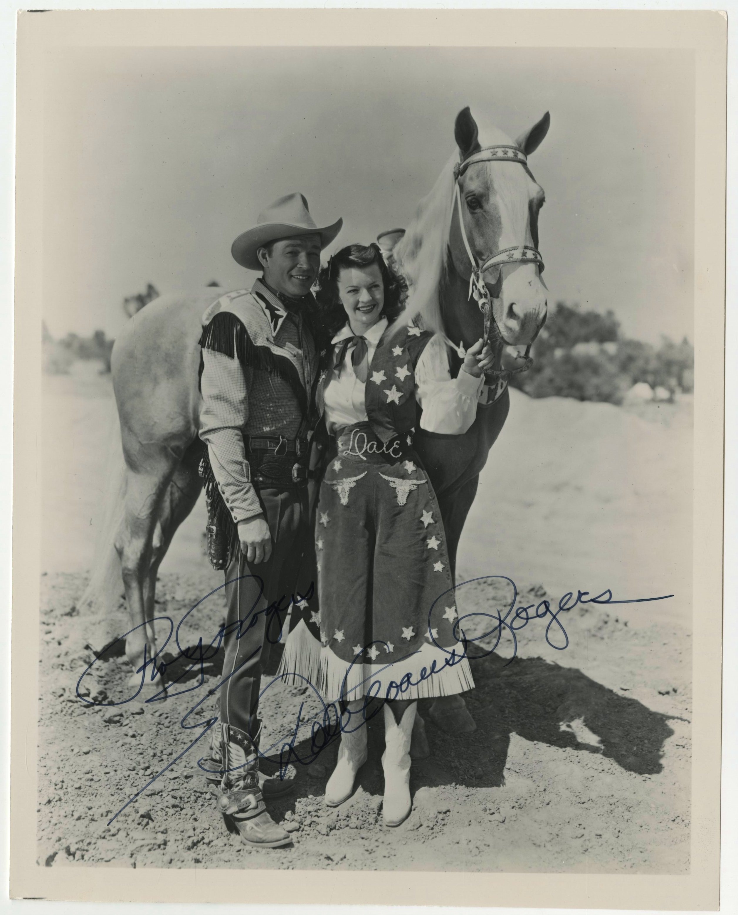 Lot Detail - Roy Rogers And Dale Evans Dual Signed 8x10 Photo (PSA/DNA)