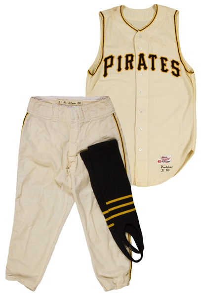 Lot Detail - 1960 Harvey Haddix Uniform Worn as Winning Pitcher in Game 7  of the 1960 World Series (MEARS A-10)- Haddix LOA- Jersey and Pants