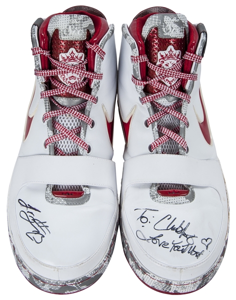 Lot Detail - 2008-09 LeBron James Game Used and Signed Photo Matched White  and Red Nike Sneakers used on 03/21/2009 (MeiGray & PSA/DNA)