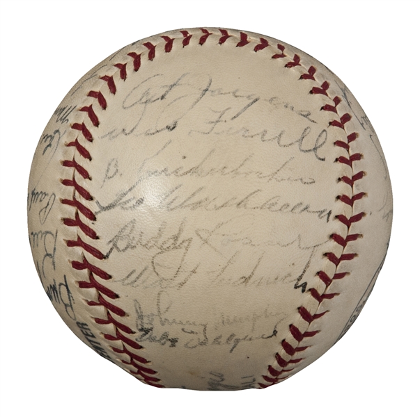 Lot Detail - 1939 New York Yankees Team Signed Baseball with 27 Signatures  Including Gehrig, Dickey, Gordon & Ruffing (JSA)