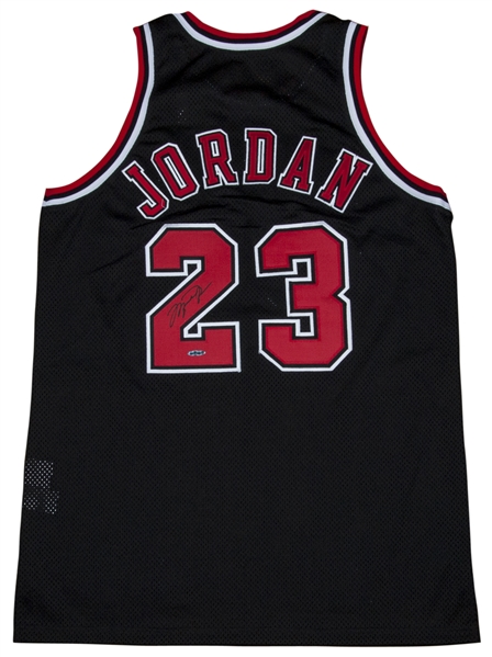 Nike Chicago Bulls Michael Jordan Road Jersey