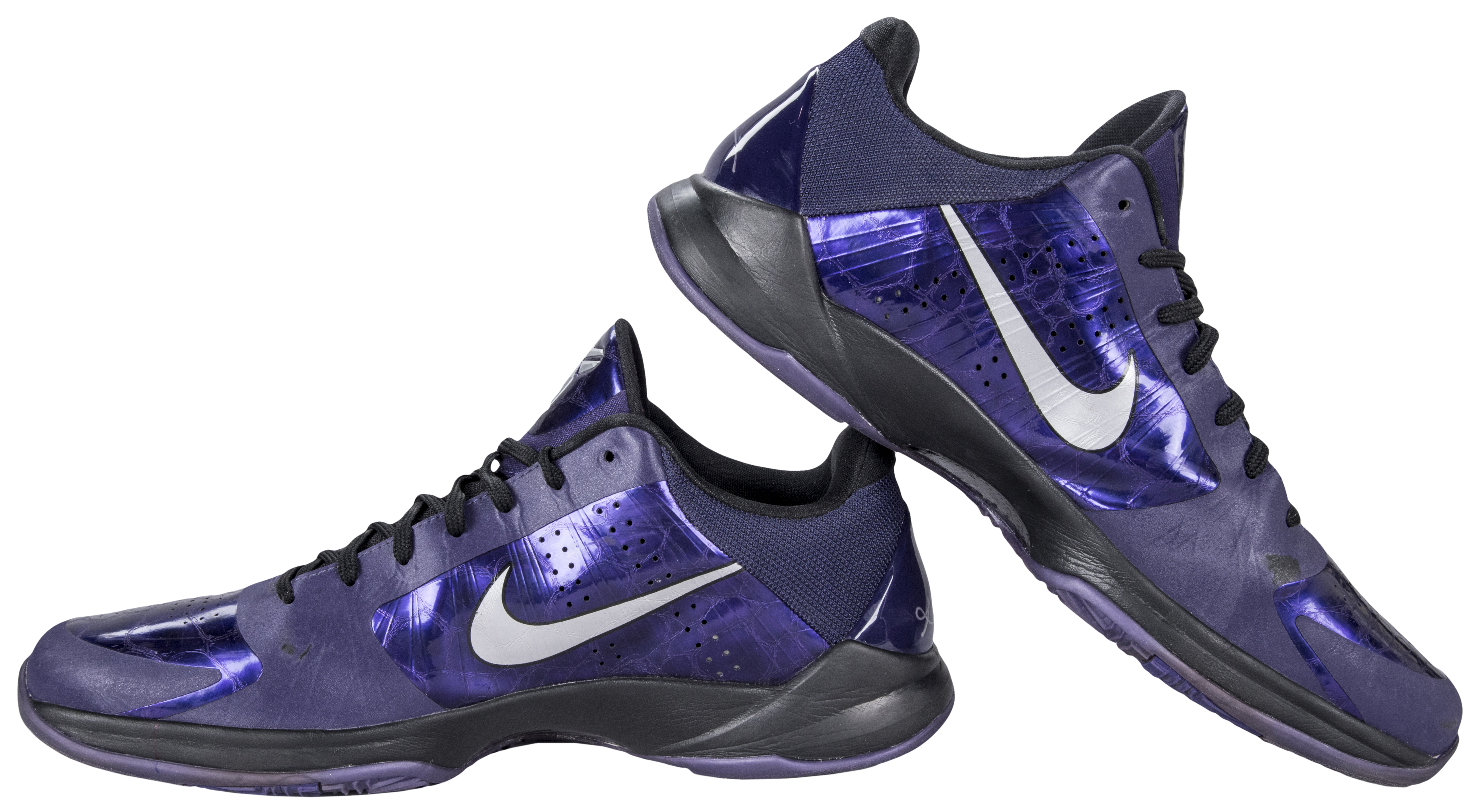 Lot Detail - 2010 Kobe Bryant Game Used Nike Sneakers Worn on 12/1/10 Vs Houston ...