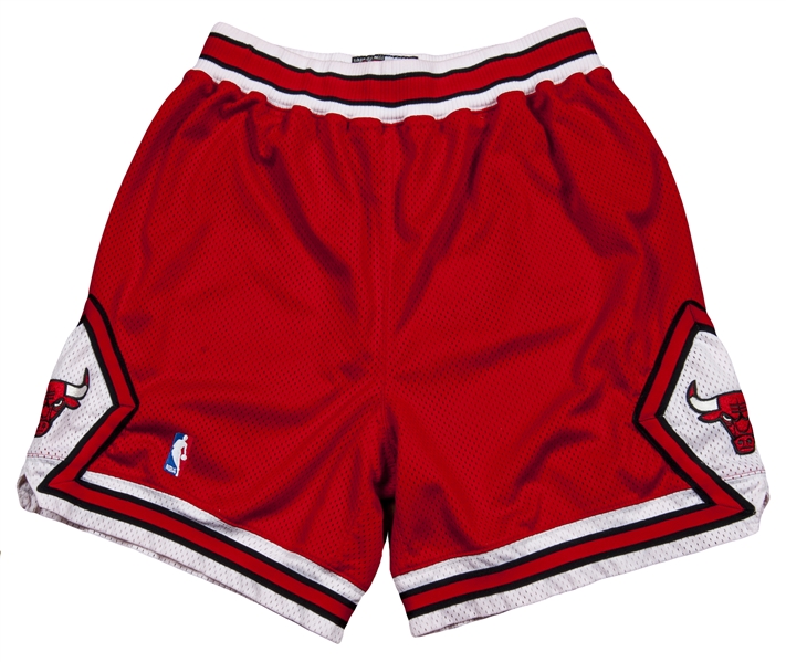Lot Detail - 1997-98 Michael Jordan Game Worn Chicago Bulls Shooting Shirt  (MEARS)