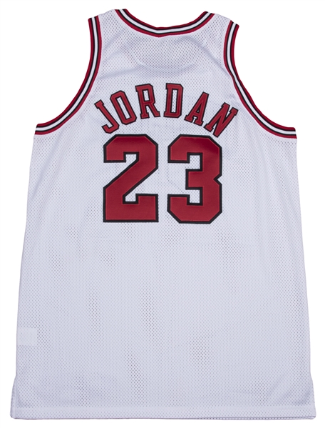 1997-98 Michael Jordan Game Used Photo Matched Chicago Bulls Home Jersey Worn On 4/3/98 For 29,000th Career Point - 3rd In History! & 41 Points In Game (Bulls LOA)