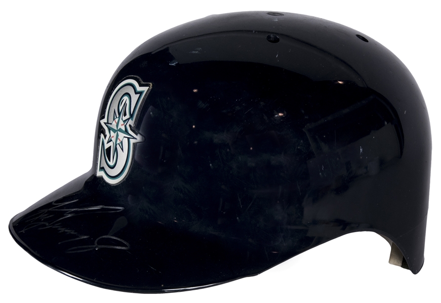 Lot Detail - 1995 Ken Griffey Jr. Game Used and Signed Seattle Mariners  Batting Helmet (JT Sports & Beckett)