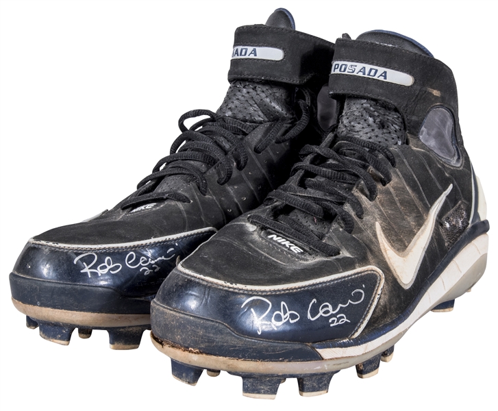 Robinson Cano Autographed Seattle Mariners Game Used Nike Baseball Cleats  With Signed Certificate 2014 Game Used SKU #138705