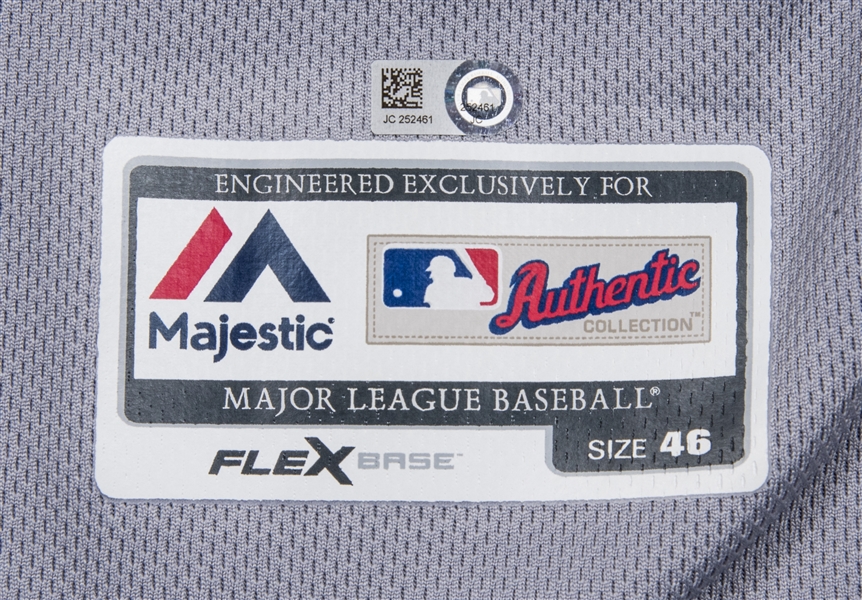 What Pros Wear: Cody Bellinger's Majestic Flexbase Authentic