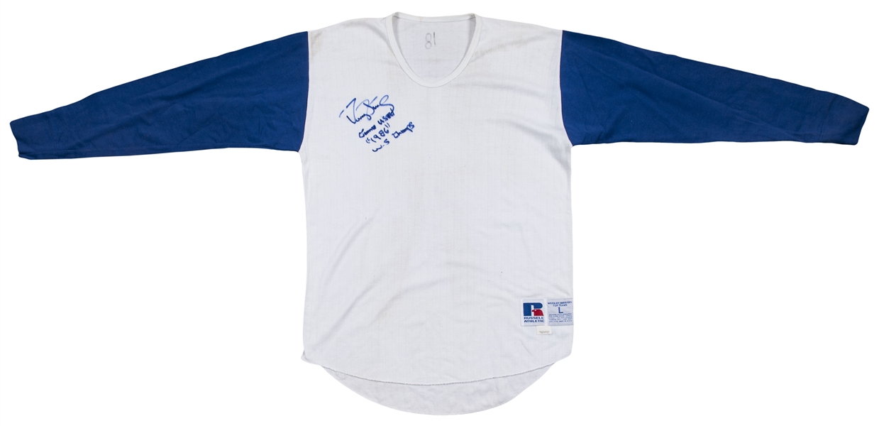 Lot Detail - 1986 Darryl Strawberry New York Mets Signed Game Worn Home  Jersey (MEARS LOA/JSA)