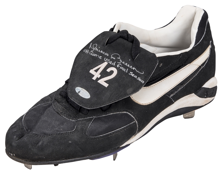 Mariano Rivera Signed LE Pair of Nike Cleats Inscribed Last to wear #42  #21/42 (Steiner COA)