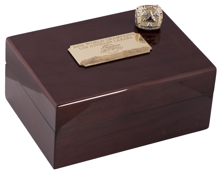 Lot Detail - Shaquille O'Neal 2002 Los Angeles Lakers NBA Championship Ring  With Original Presentation Box (Henry Kay/Masters Of Design LOA)