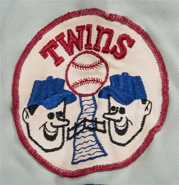 Lot Detail - 1969 Jim Perry Minnesota Twins Game-Used Road Flannel Jersey  (Graded 9+ • 20 Win Season)
