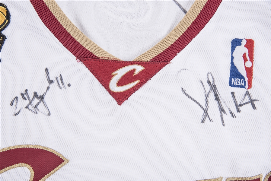 Daniel Gibson Signed Cleveland Cavaliers Custom Style Jersey (Beckett –  Super Sports Center