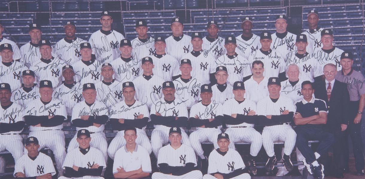 1998 New York Yankees Team Signed World Series Jersey Derek Jeter Rivera  Beckett