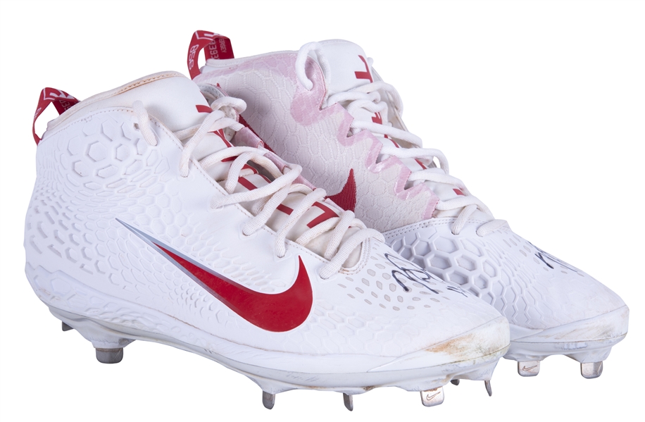 2019 mike trout cleats