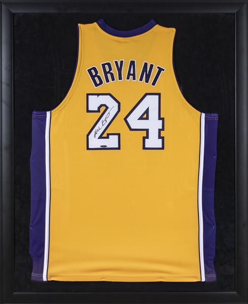 autographed kobe bryant jersey Off 51% - www.bashhguidelines.org