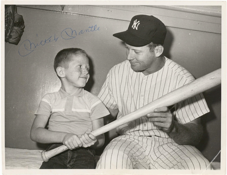 Lot Detail - Mickey Mantle Signed 1950s Vintage Wire Photo With