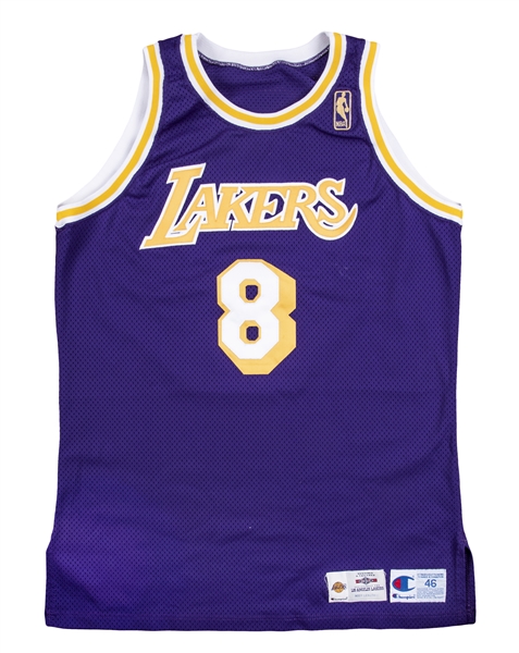 Kobe Bryant rookie jersey to be auctioned for huge price
