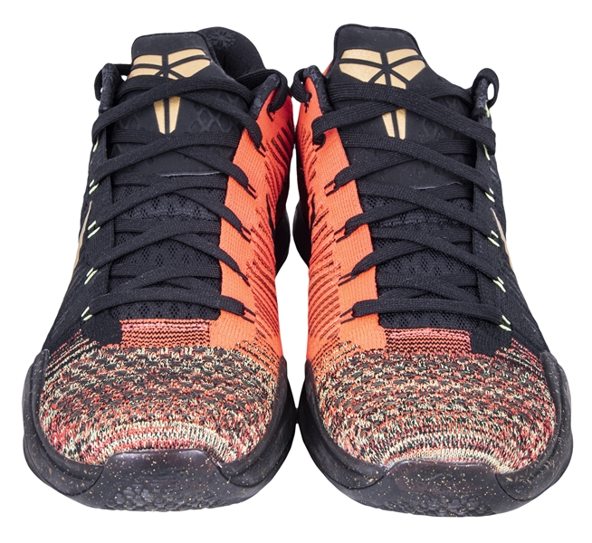 Lot - 2015-16 Kobe Bryant Issued & Dual Nike Zoom Kobe Elite Xmas Shoes (DC Sports & JSA)