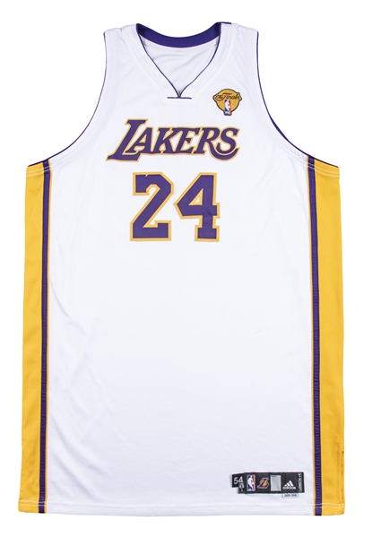 NBA Kobe Bryant Signed Lakers White (Alternate) Jersey